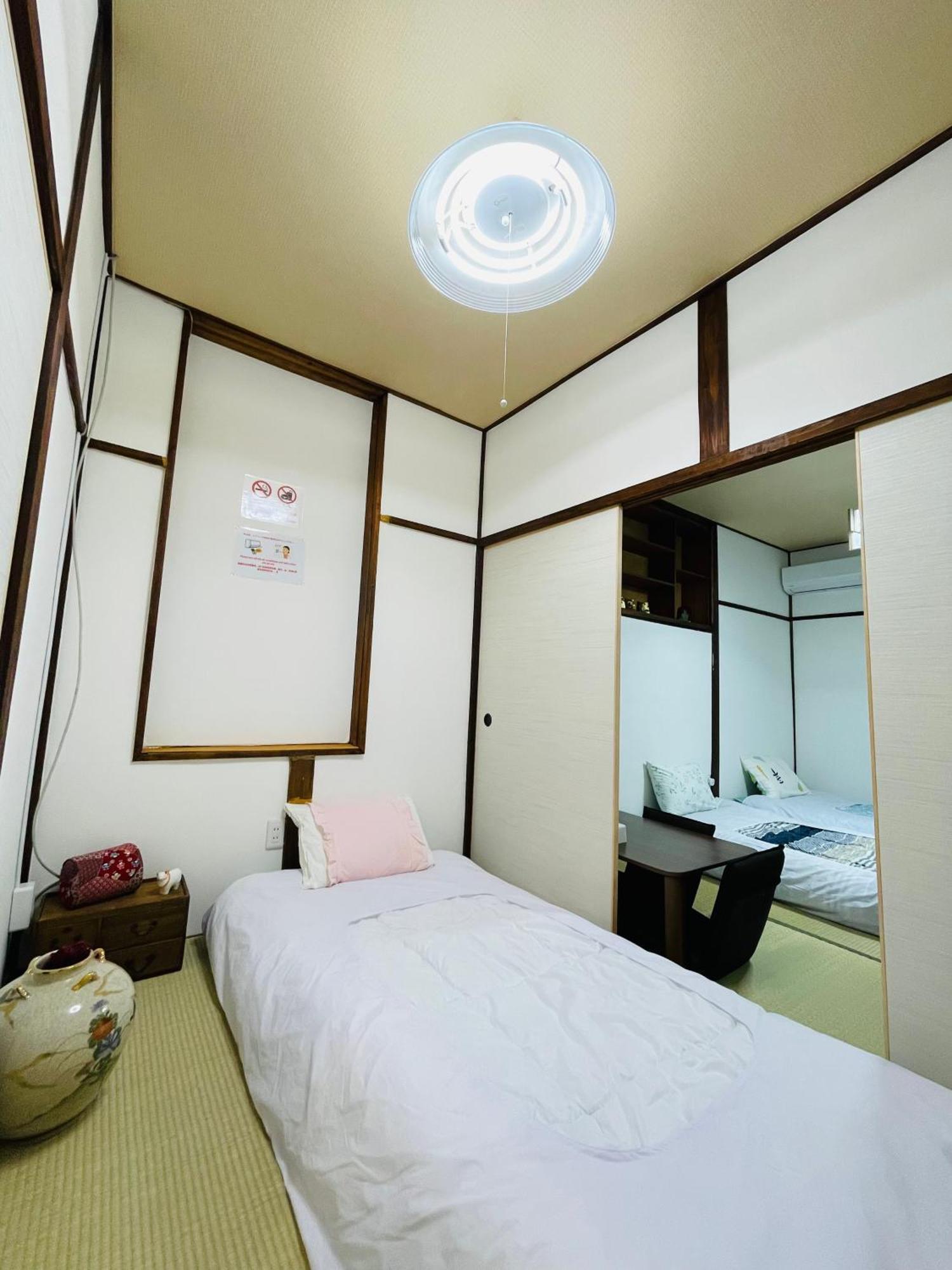 難波心斎橋10Minutes民宿2号室 Osaka Exteriör bild